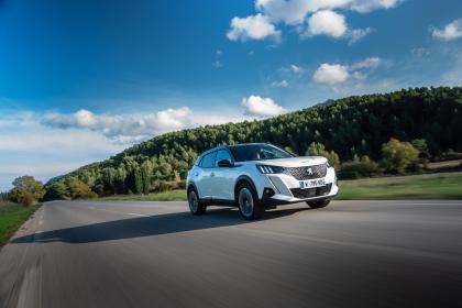 Peugeot e-2008 GT 136Ps